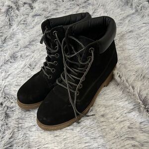 Women’s black lace up boots